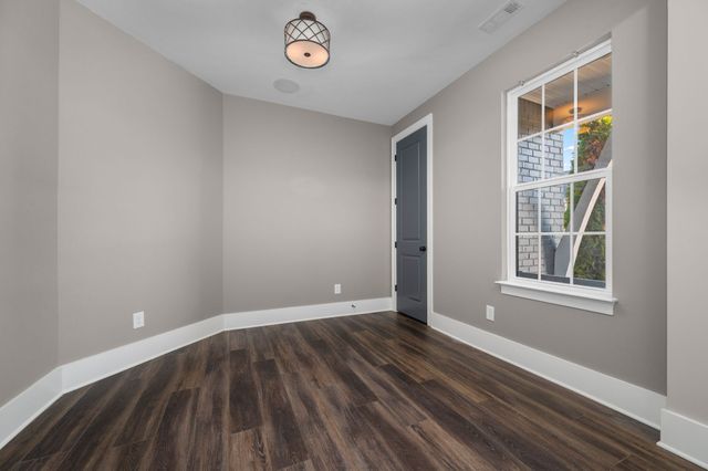 859 Plowson Rd, Mount Juliet, TN 37122