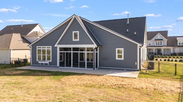 859 Plowson Rd, Mount Juliet, TN 37122