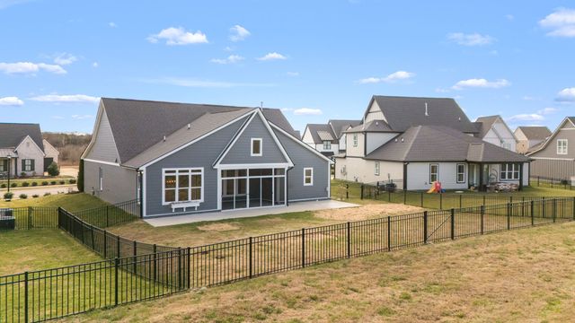 859 Plowson Rd, Mount Juliet, TN 37122
