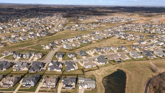 859 Plowson Rd, Mount Juliet, TN 37122