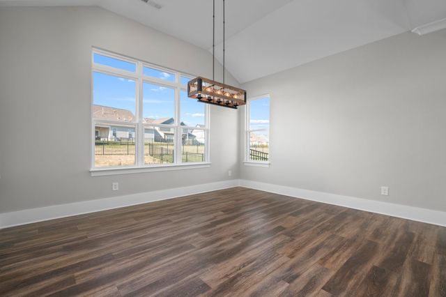 859 Plowson Rd, Mount Juliet, TN 37122