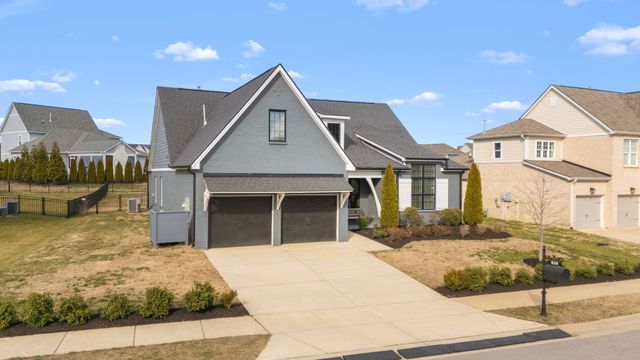 859 Plowson Rd, Mount Juliet, TN 37122