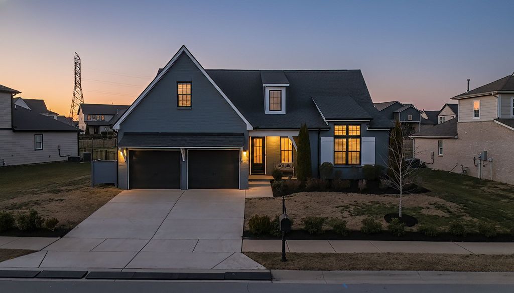 859 Plowson Rd, Mount Juliet, TN 37122