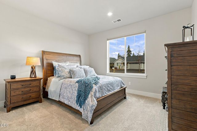16691 Tannenhorst Drive, La Pine, OR 97739