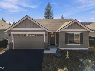 16691 Tannenhorst Drive, La Pine, OR 97739
