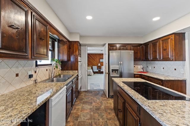 9138 SW 71ST Street, Hampton, FL 32044