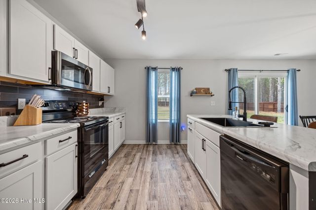 197 Desert Orchid Circle, Raeford, NC 28376