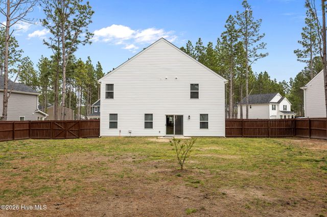 197 Desert Orchid Circle, Raeford, NC 28376