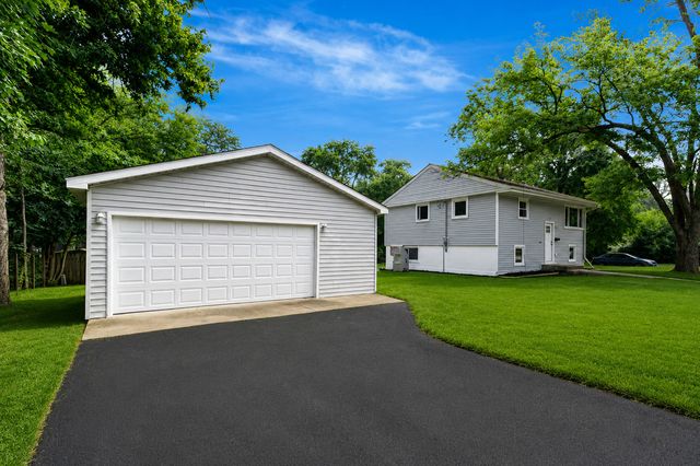 3525 John Street, Steger, IL 60475