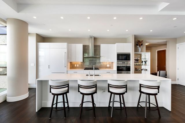 50 Liberty Dr 10K, Boston, MA 02210