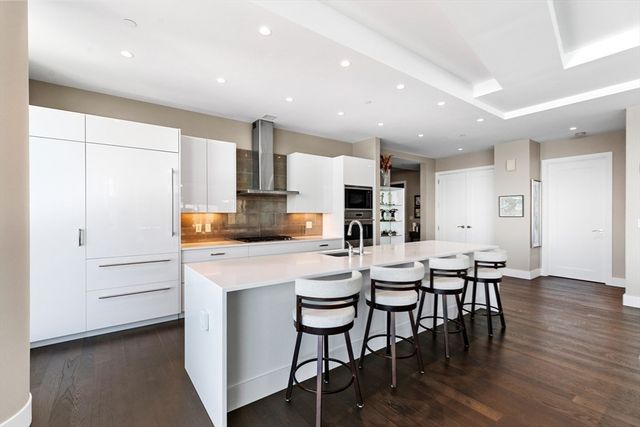 50 Liberty Dr 10K, Boston, MA 02210