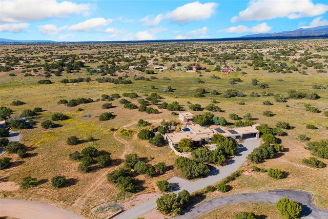 71 Camerada Loop, Santa Fe, NM 87508