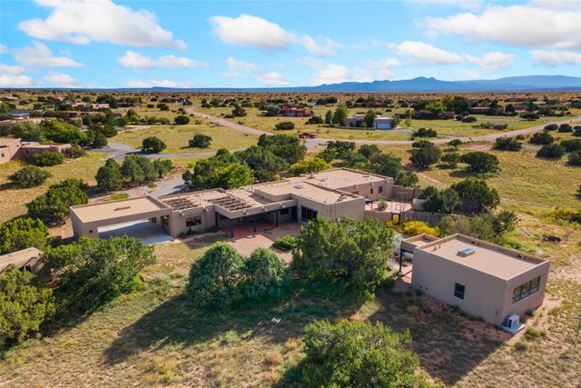 71 Camerada Loop, Santa Fe, NM 87508