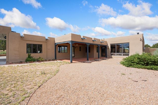 71 Camerada Loop, Santa Fe, NM 87508