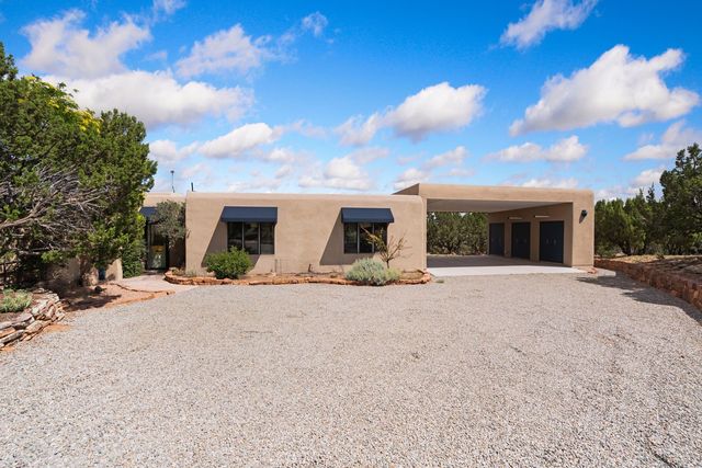 71 Camerada Loop, Santa Fe, NM 87508