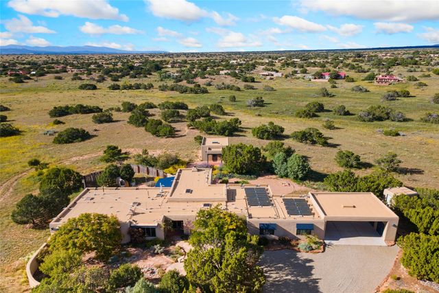 71 Camerada Loop, Santa Fe, NM 87508