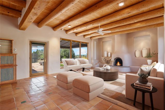 71 Camerada Loop, Santa Fe, NM 87508