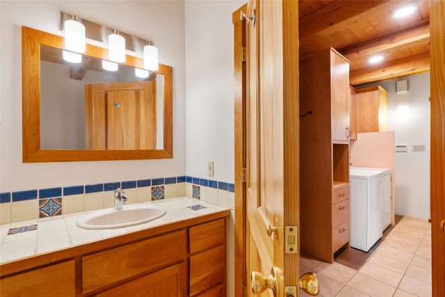 71 Camerada Loop, Santa Fe, NM 87508