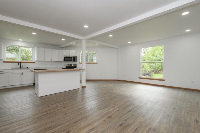 320 Mill STREET, Fox Lake, WI 53933