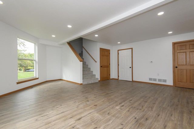 320 Mill STREET, Fox Lake, WI 53933