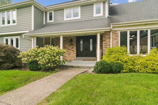 21680 Cambridge Drive, Kildeer, IL 60047