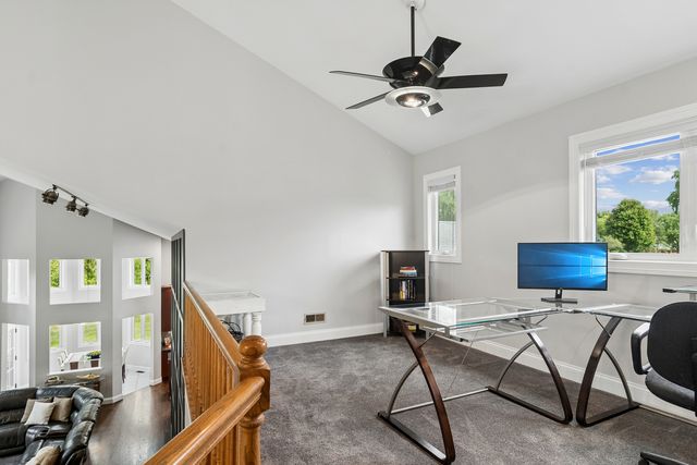 21680 Cambridge Drive, Kildeer, IL 60047