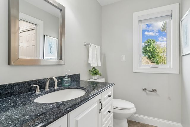 21680 Cambridge Drive, Kildeer, IL 60047