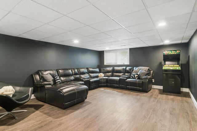 21680 Cambridge Drive, Kildeer, IL 60047