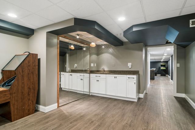 21680 Cambridge Drive, Kildeer, IL 60047
