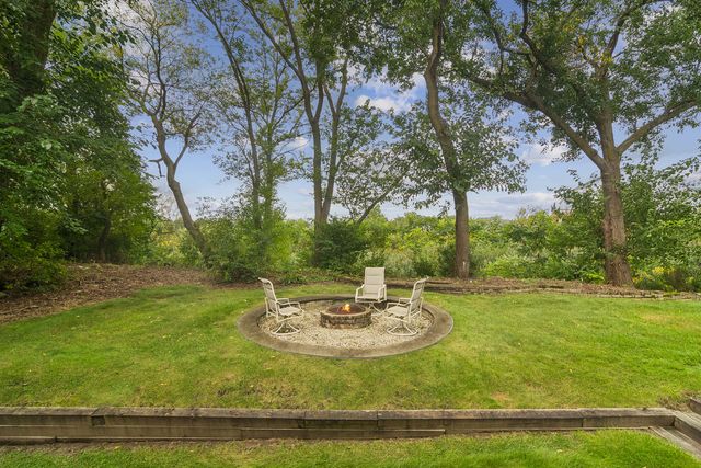 21680 Cambridge Drive, Kildeer, IL 60047
