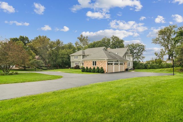 21680 Cambridge Drive, Kildeer, IL 60047