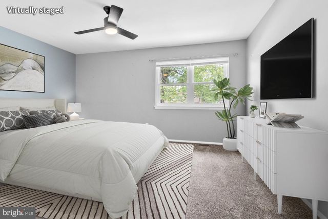 10 DURHAM TER, Eastampton, NJ 08060