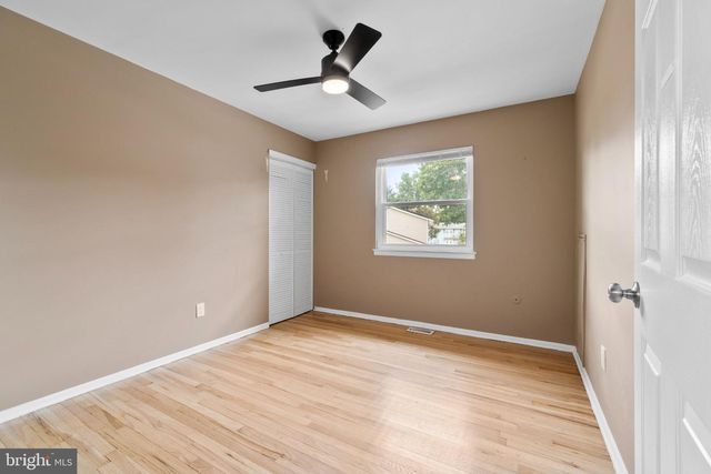 10 DURHAM TER, Eastampton, NJ 08060