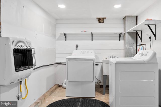 10 DURHAM TER, Eastampton, NJ 08060