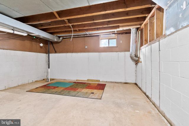 10 DURHAM TER, Eastampton, NJ 08060