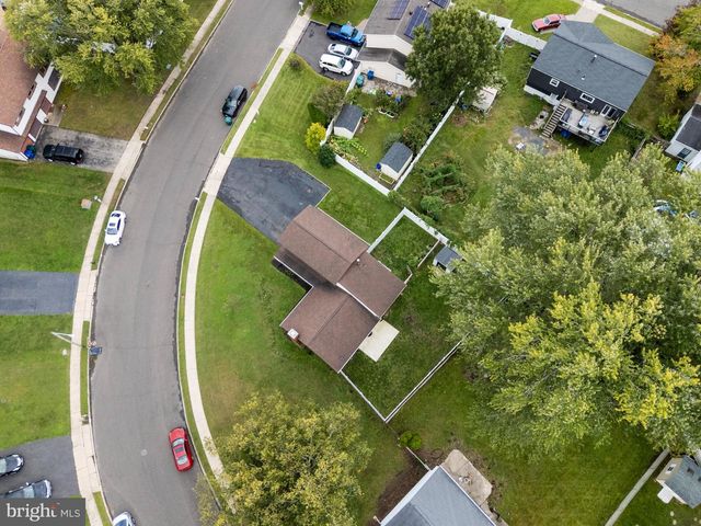 10 DURHAM TER, Eastampton, NJ 08060