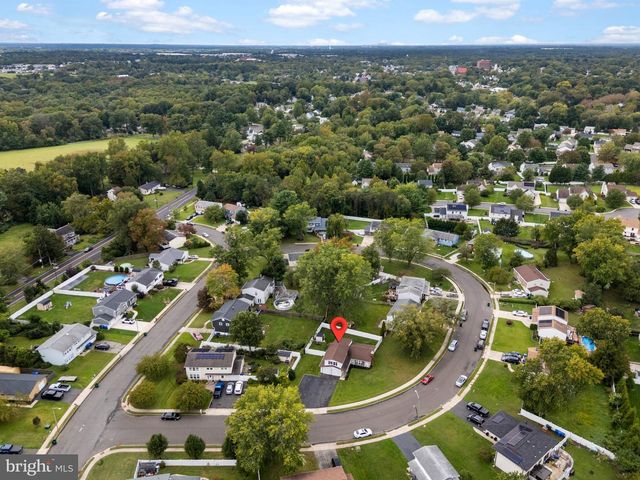 10 DURHAM TER, Eastampton, NJ 08060
