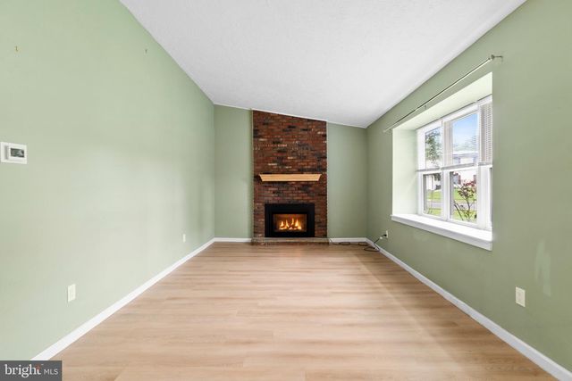 10 DURHAM TER, Eastampton, NJ 08060