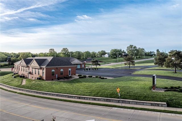 3904 Beck Road, St Joseph, MO 64506