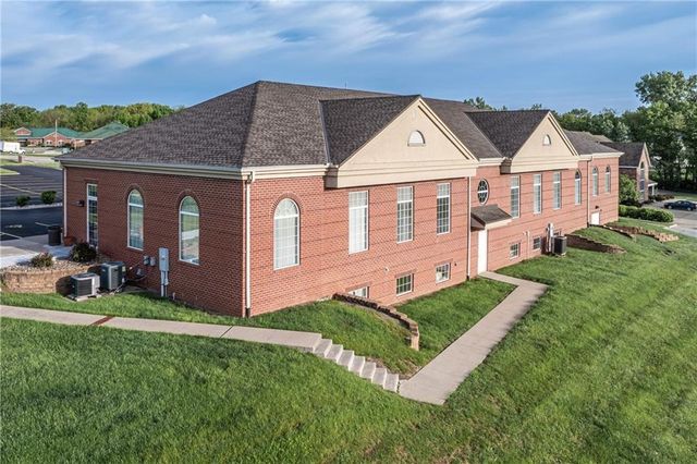 3904 Beck Road, St Joseph, MO 64506