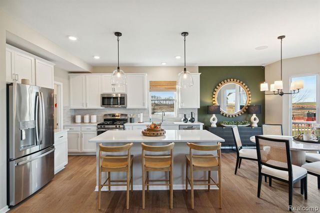 27148 Silo Drive, Saline, MI 48176