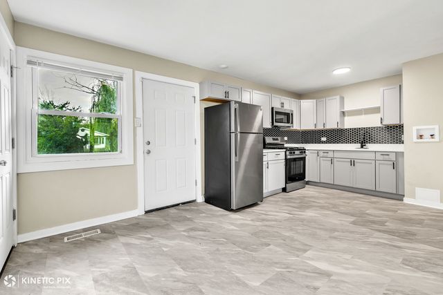 1954 Concord Drive, Chicago Heights, IL 60411
