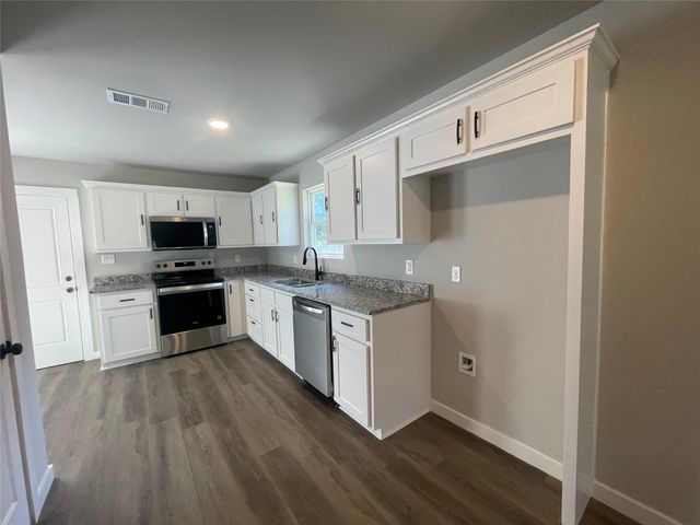 9315 LYNDA Lane, Hawk Cove, TX 75474