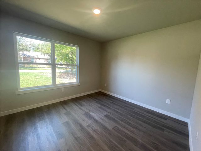 9315 LYNDA Lane, Hawk Cove, TX 75474