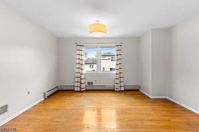 1497 Burnet Ave, Union Twp., NJ 07083
