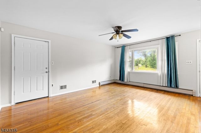 1497 Burnet Ave, Union Twp., NJ 07083