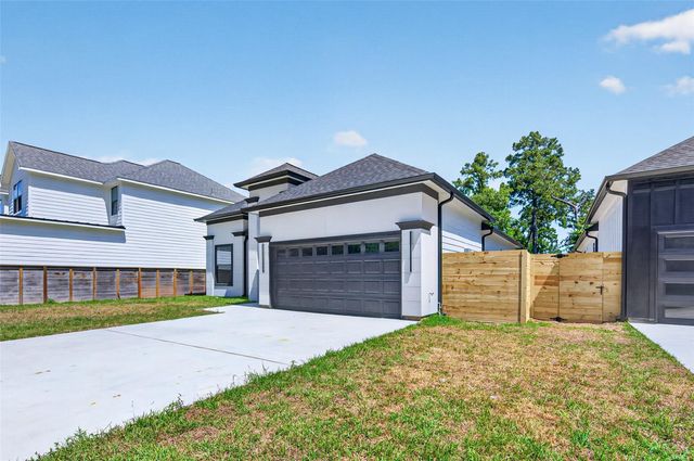 1424 Flamingo Street, Conroe, TX 77385