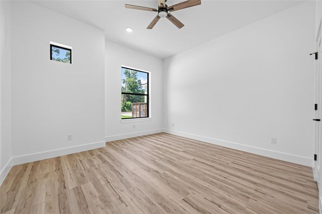 1424 Flamingo Street, Conroe, TX 77385