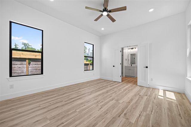 1424 Flamingo Street, Conroe, TX 77385