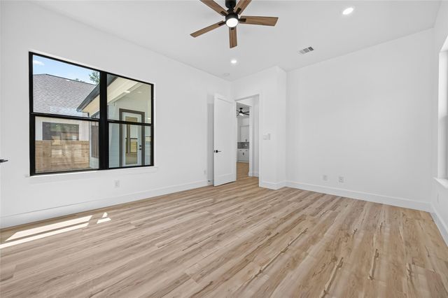 1424 Flamingo Street, Conroe, TX 77385